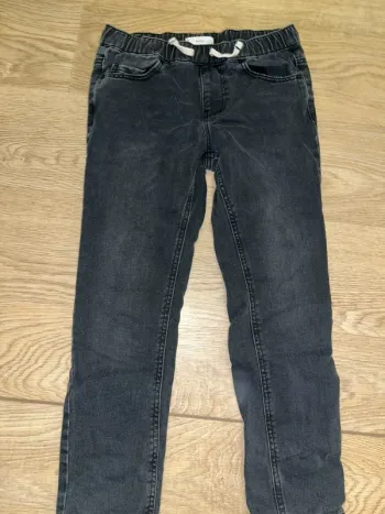 jeans mango enfants taille 9 ans 134cm