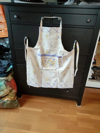 Joli tablier de cuisine neuf