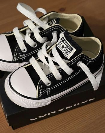 🥰🤩superbes  Baskets CONVERSES ALL STAR  Pointure 22 unisex (mises 1h)!!🥰🤩