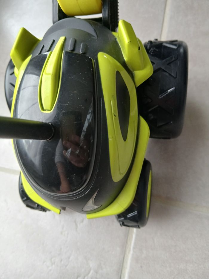 Voiture télécommandée - photo numéro 3