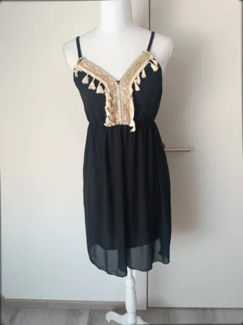 🖤 Robe noire bohème à bretelles – Taille S