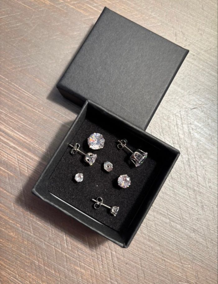 Lot de boucles d’oreilles - photo numéro 4