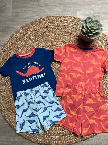 Lot de 2 pyjamas primark 12/18 mois