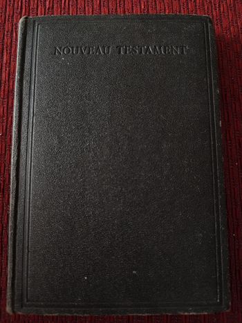 Nouveau testament, imprimé en Angleterre - 1937