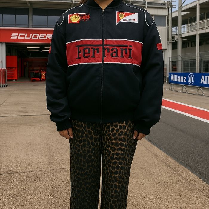 Veste Ferrari F1 XL – Édition Premium (NEUVE) Prix : 80€ Valeur boutique : 300€ - photo numéro 2