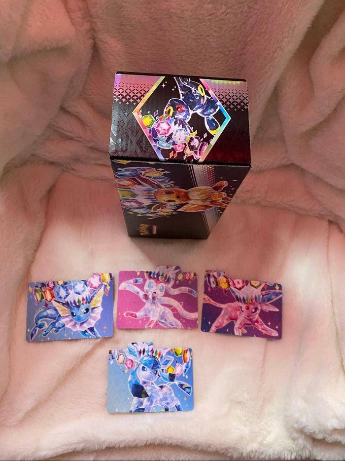 Boîte vide Pokémon evolution prismatique + séparateurs de cartes - photo numéro 6