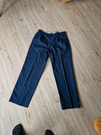 Superbe pantalon à pinces en laine 44 vintage