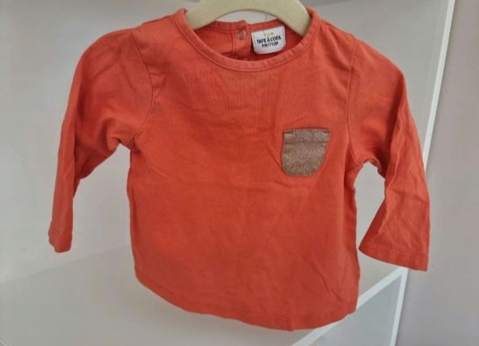 T-shirt tape à l'œil