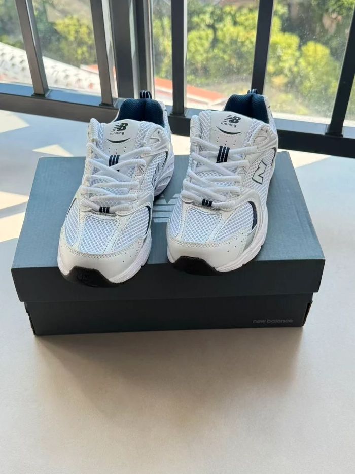 New Balance 530 White Silver Navy- Taille 42 - photo numéro 6