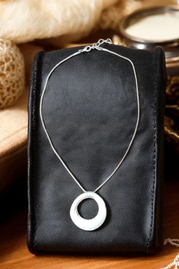 Magnifique collier chaîne maille serpent style vintage