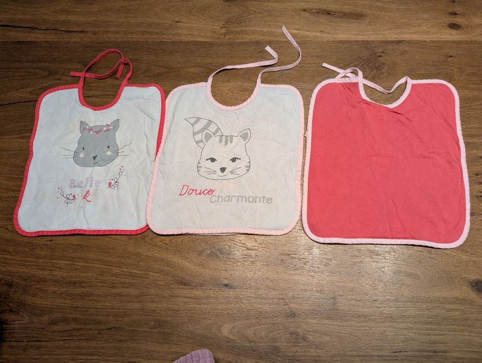 Bavoirs - photo numéro 1