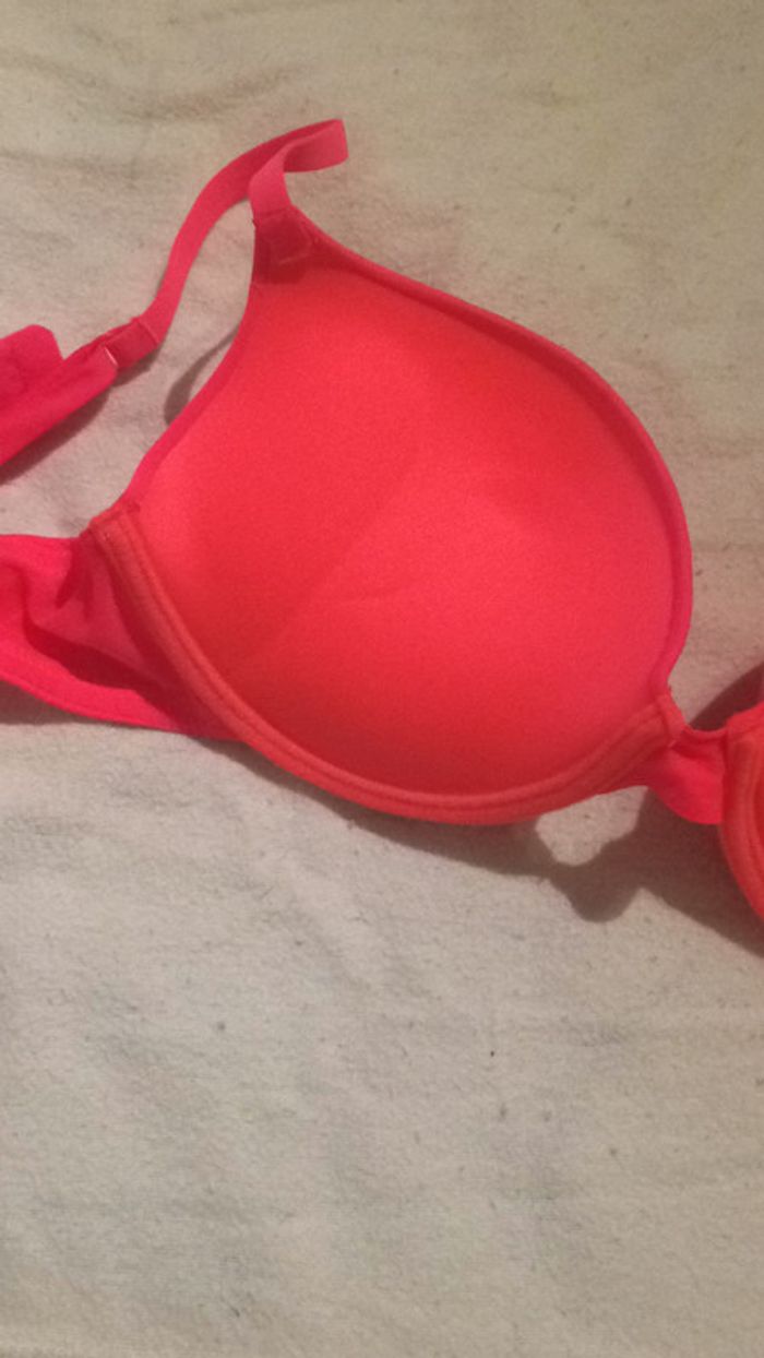 Soutien gorge - photo numéro 3