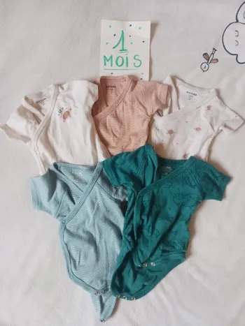 Lot de 5 bodies - 1 Mois