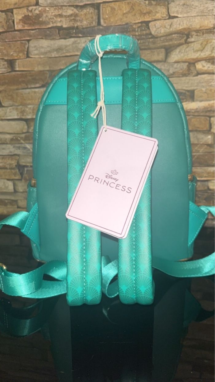 Sac à dos loungefly Tiana la princesse et la grenouille - photo numéro 6