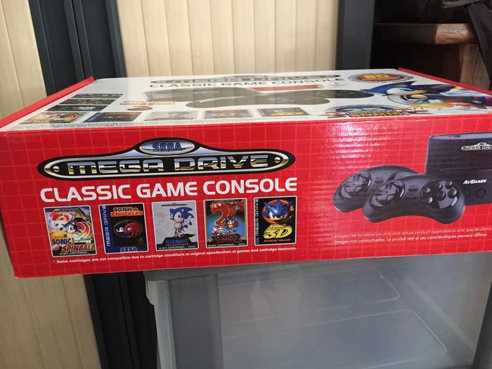 Console megadrive 25éme anniversaire - photo numéro 2