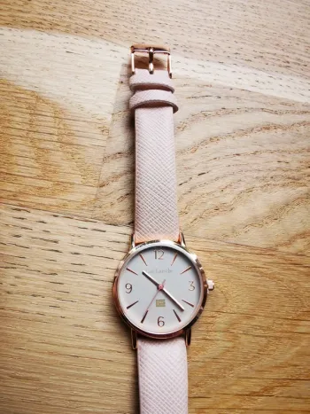 Montre femme neuve