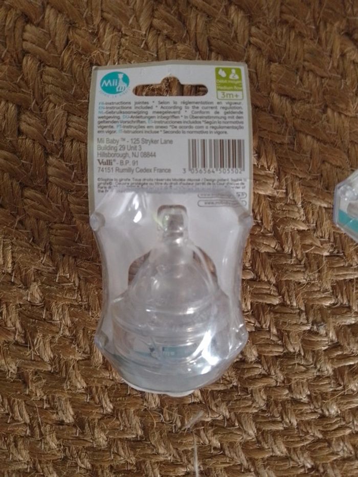 lot tétines biberons MII 0, 3, 6 et 9 m + capuchons ( possible achat à l'unité voir annonce) - photo numéro 6