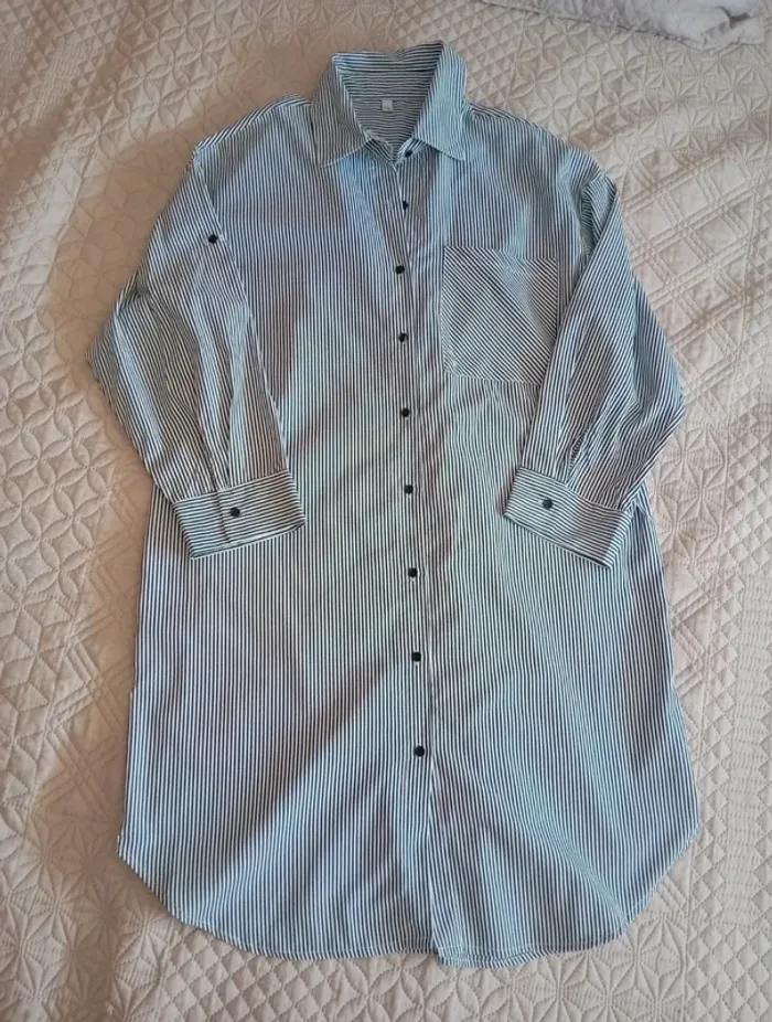 Robe chemise neuve