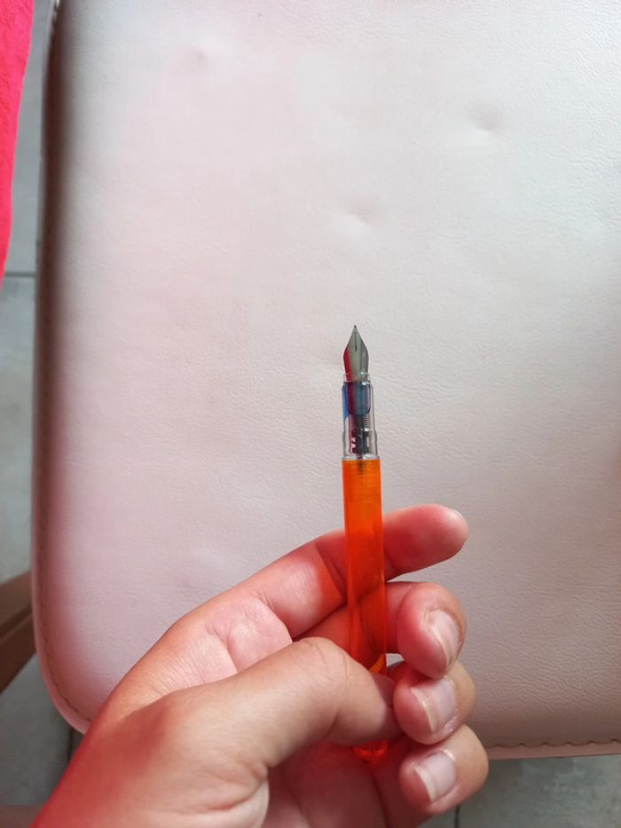 Stylo plume orange - photo numéro 3