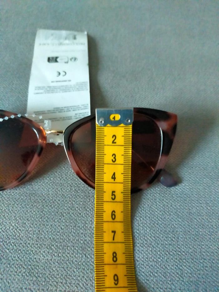 Lunettes de soleil œil de chat rose écaille – Neuves avec étiquette - photo numéro 6