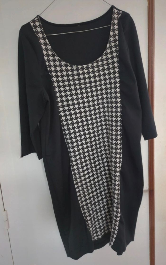 Robe pied-de-poule taille 48