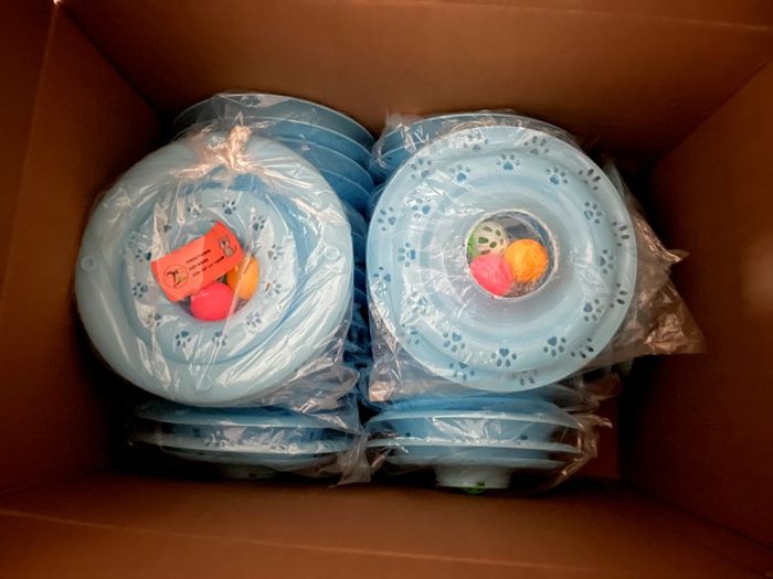 Jouet pour chat tour bleu avec 3 balles Neuf - photo numéro 7