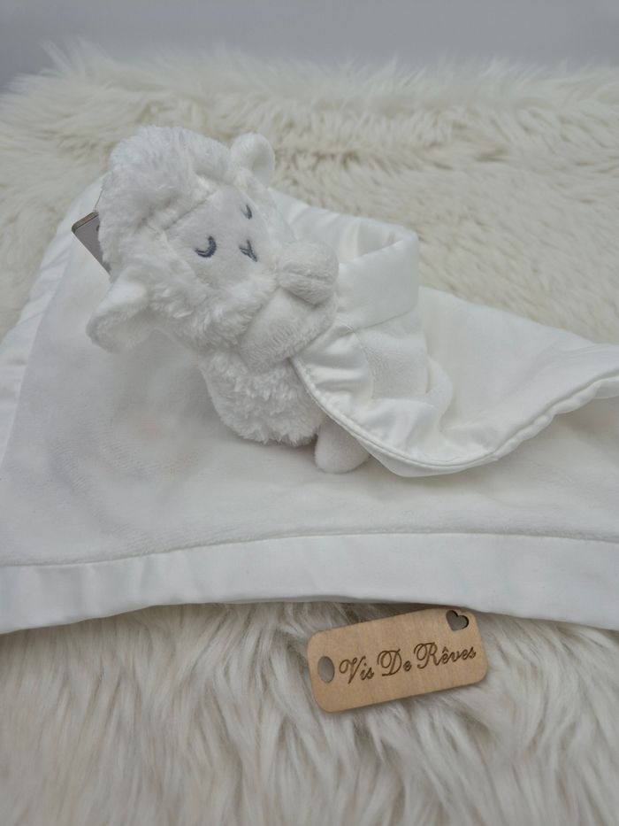 Doudou mouchoir mouton blanc Born in 2025 Primark - photo numéro 3