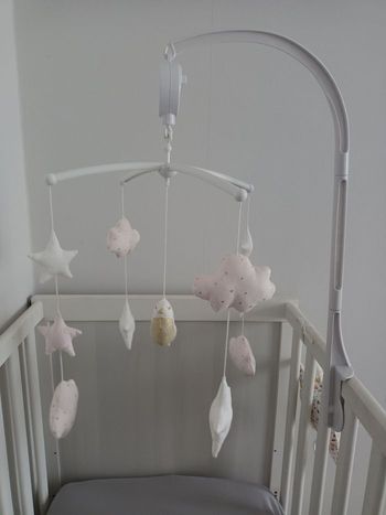 Mobile rose et doré