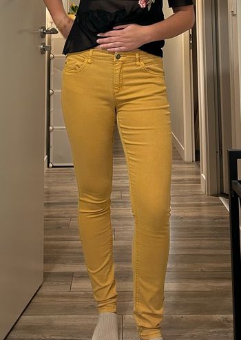 Pantalon slim moutarde