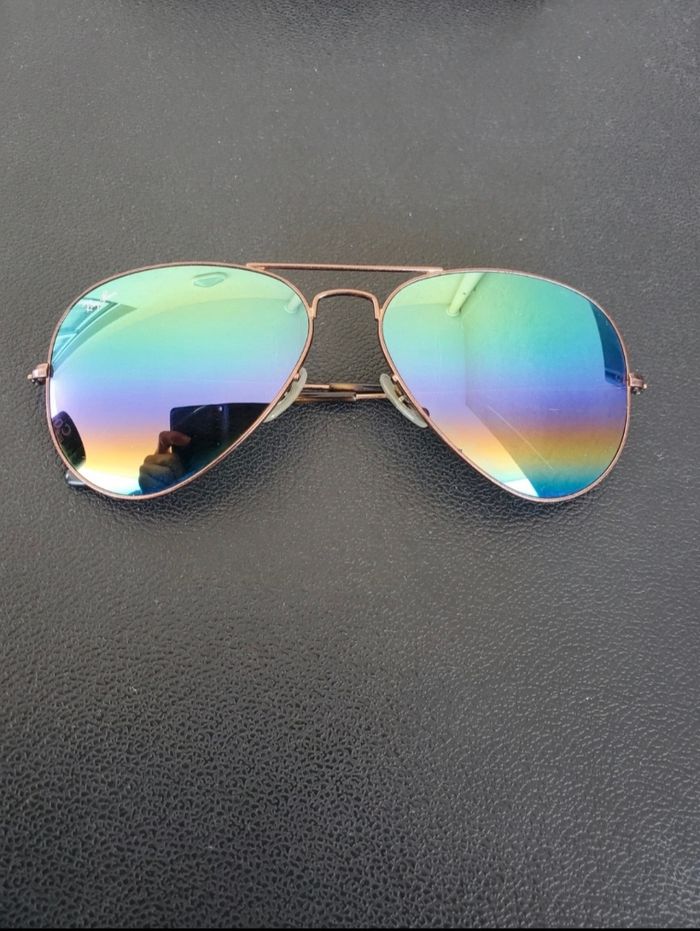 Lunettes de soleil - photo numéro 2