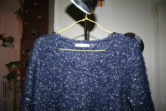 🌸Pull bleu aux files argentés Taille 38/ 40 '" Peace n- Love " 🌸 - photo numéro 2