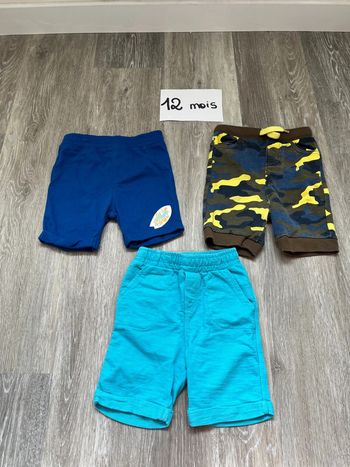 Lot 3 shorts 12 mois