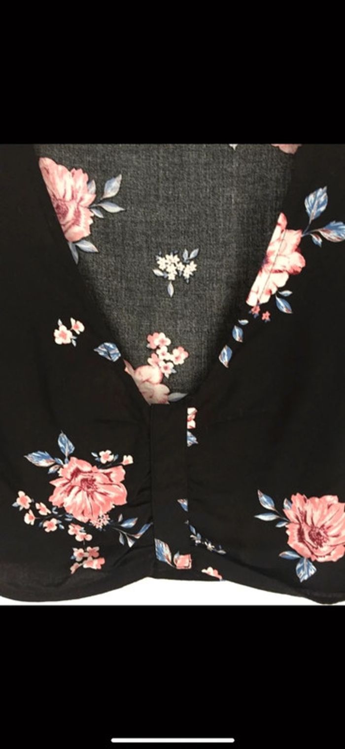 Haut fleurie - photo numéro 2