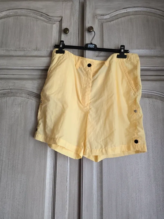 Short jaune dare2be taille 42