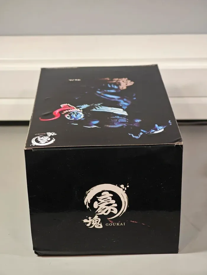Figurine Venom 14cm neuve avec boîte - photo numéro 11