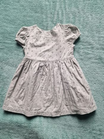 Très jolie robe 18 mois