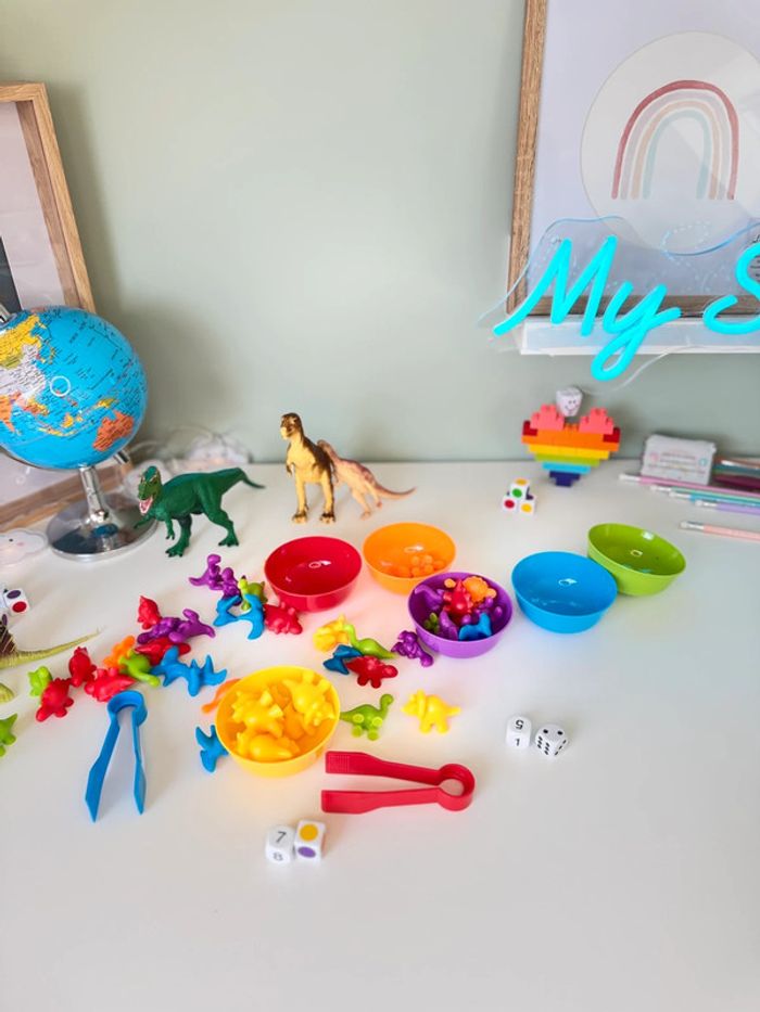 Figurines colorées les Dino à trier: Dénombrer, Compter, Couleurs,Motricité - photo numéro 17