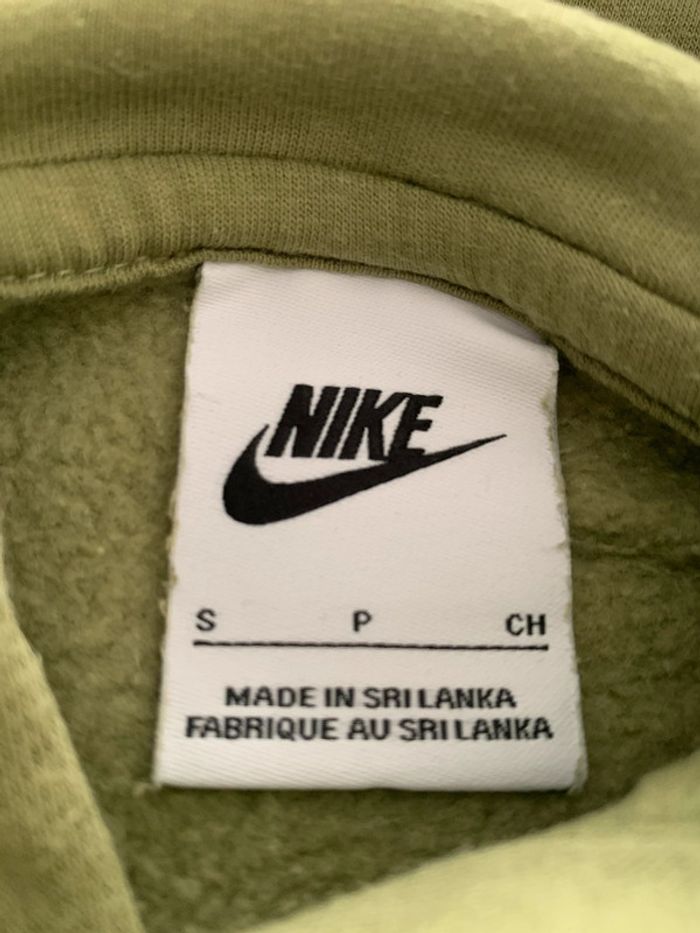 Sweat à capuche Nike taille S en parfait état comme neuf - photo numéro 3