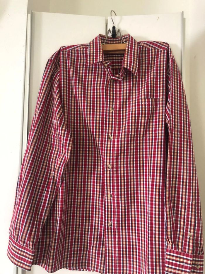 Chemise légère damart . 41/42,