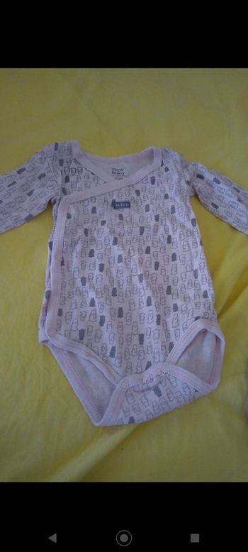 Ensemble bébé avec body rose chat neuf