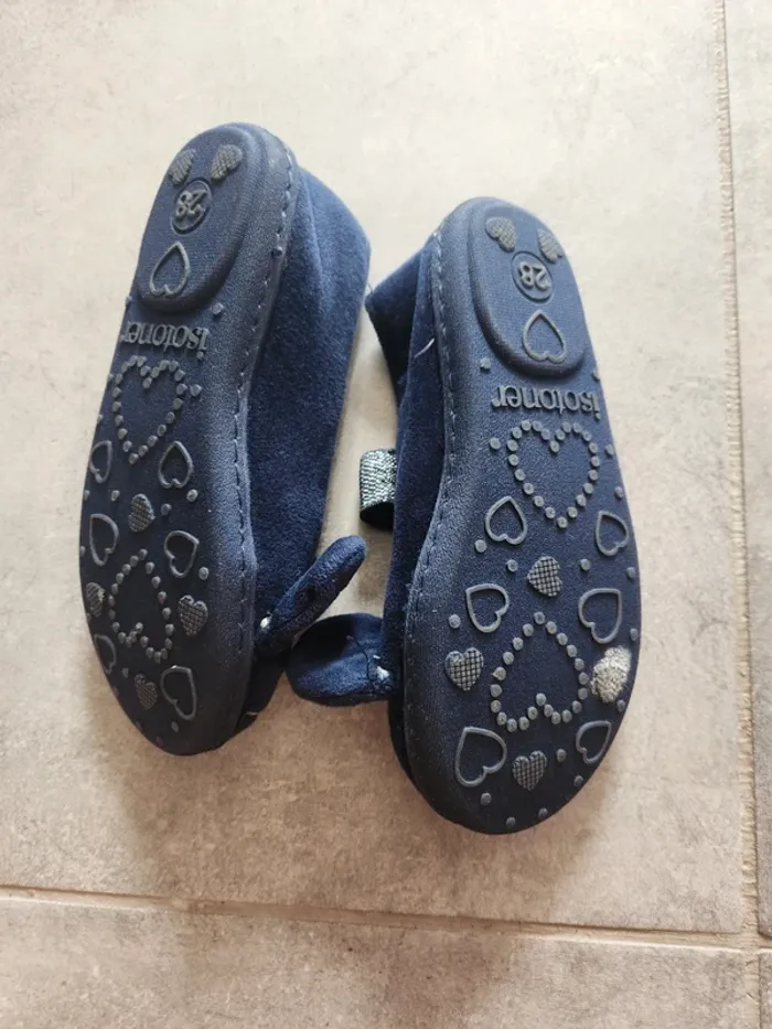 Chaussons isotoner taille 28 - photo numéro 3