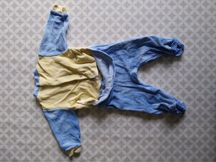 Pyjama Winnie l'Ourson Disneyland Resort Paris - 6 mois - Velours bleu & jaune - photo numéro 2