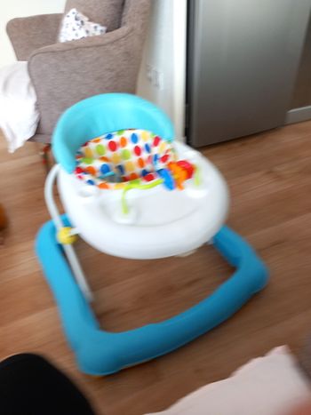 Aide à marcher le bébé