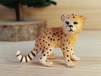 Schleich jeune guépard Figurine animal de la savane