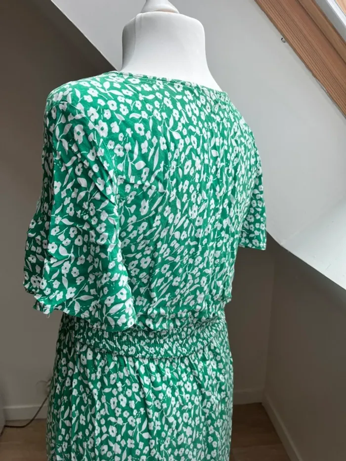 Robe fleurie verte - photo numéro 4