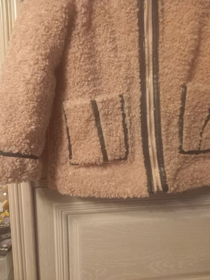 Manteau rose et noir taille 10 ans - photo numéro 2