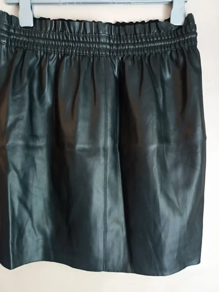 Mini jupe neuve taille 42/44 - photo numéro 3