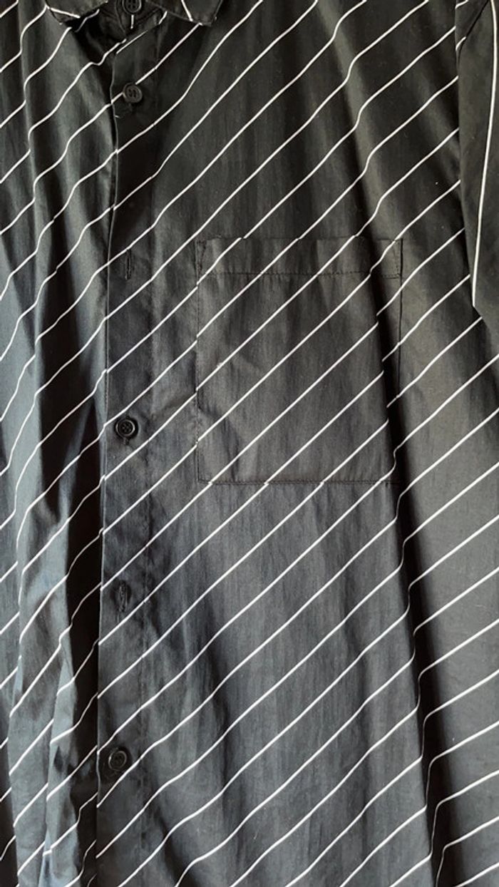 Chemise à manches courtes rayée noire et blanche - photo numéro 2