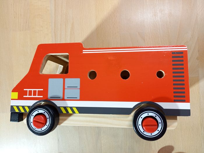 🔨 Camion pompier outils en bois - photo numéro 5