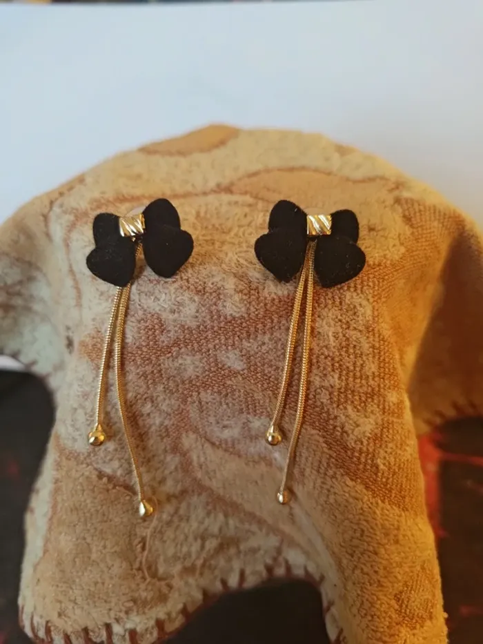 Boucles d'oreilles noeud de papillon
